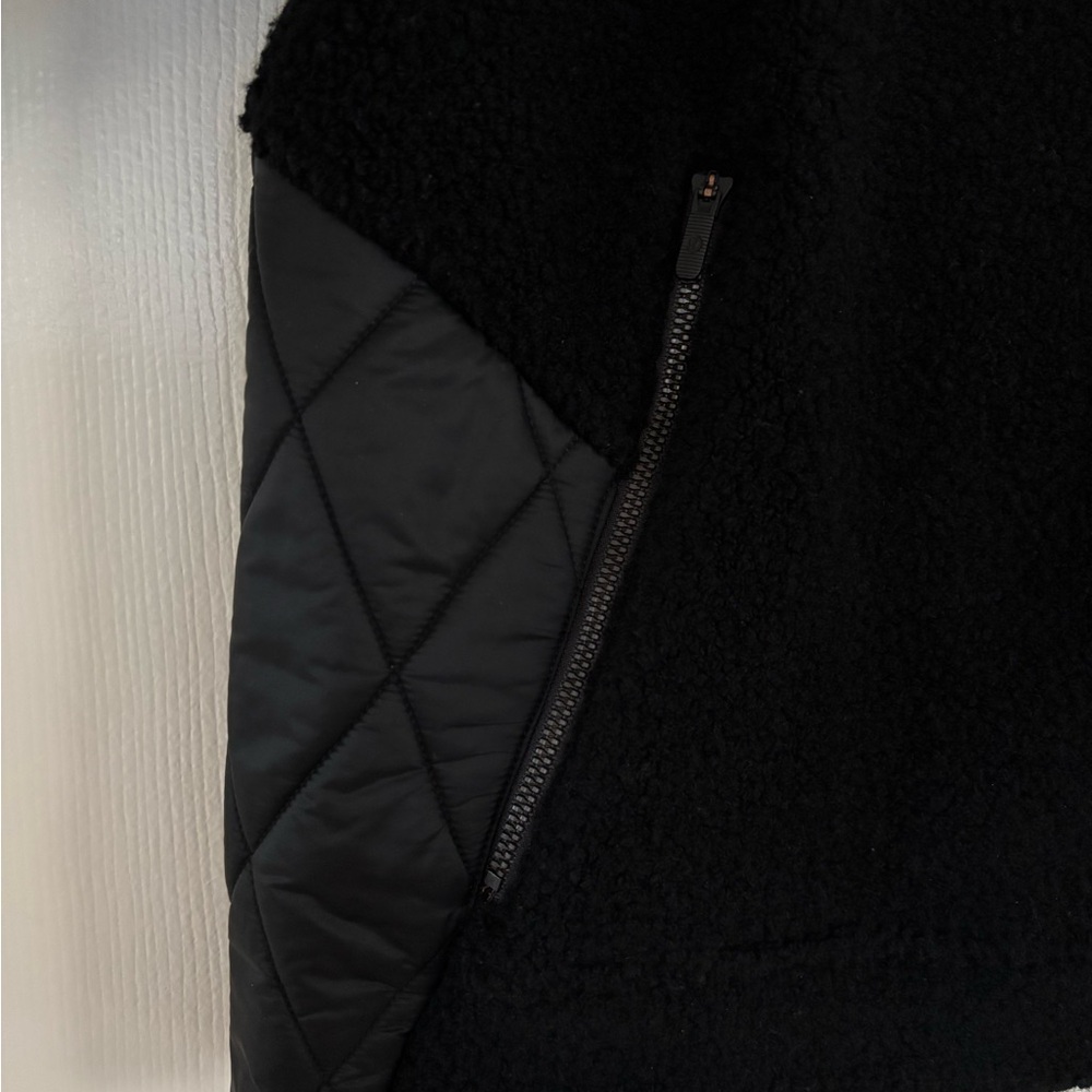 Lululemon Jacket - Picture 10 of 12